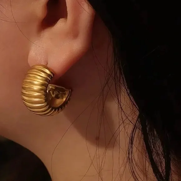 Elegant Gold Hoop Earrings - Picture 2 of 2